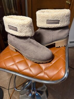 Women’s Taupe Faux-Suede Ankle Boots with Cream Sherpa Cuff